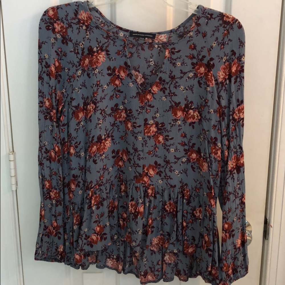 Peplum T-shirt with slit